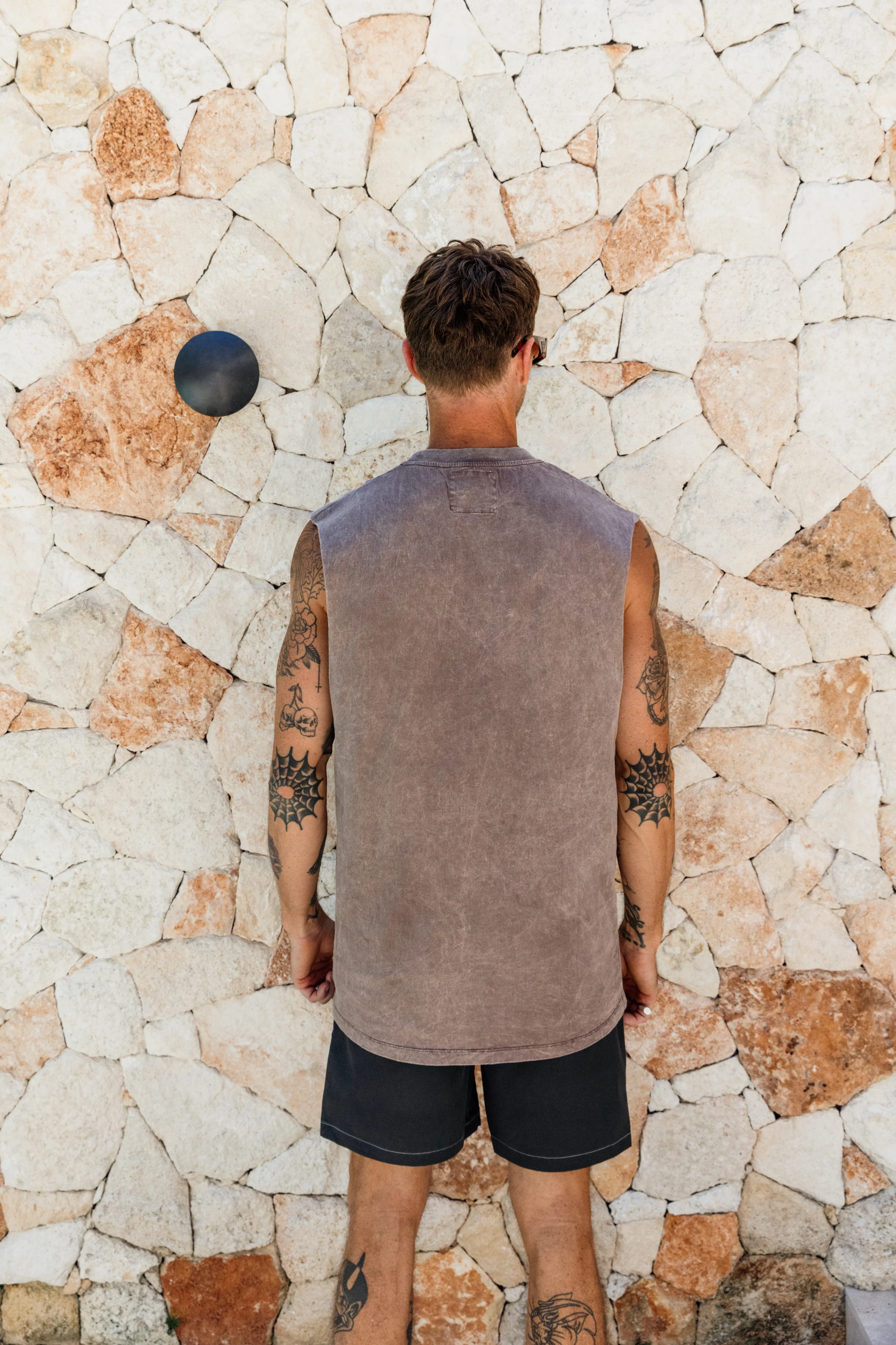 SINCE 2016 TANK BROWN - Image 3
