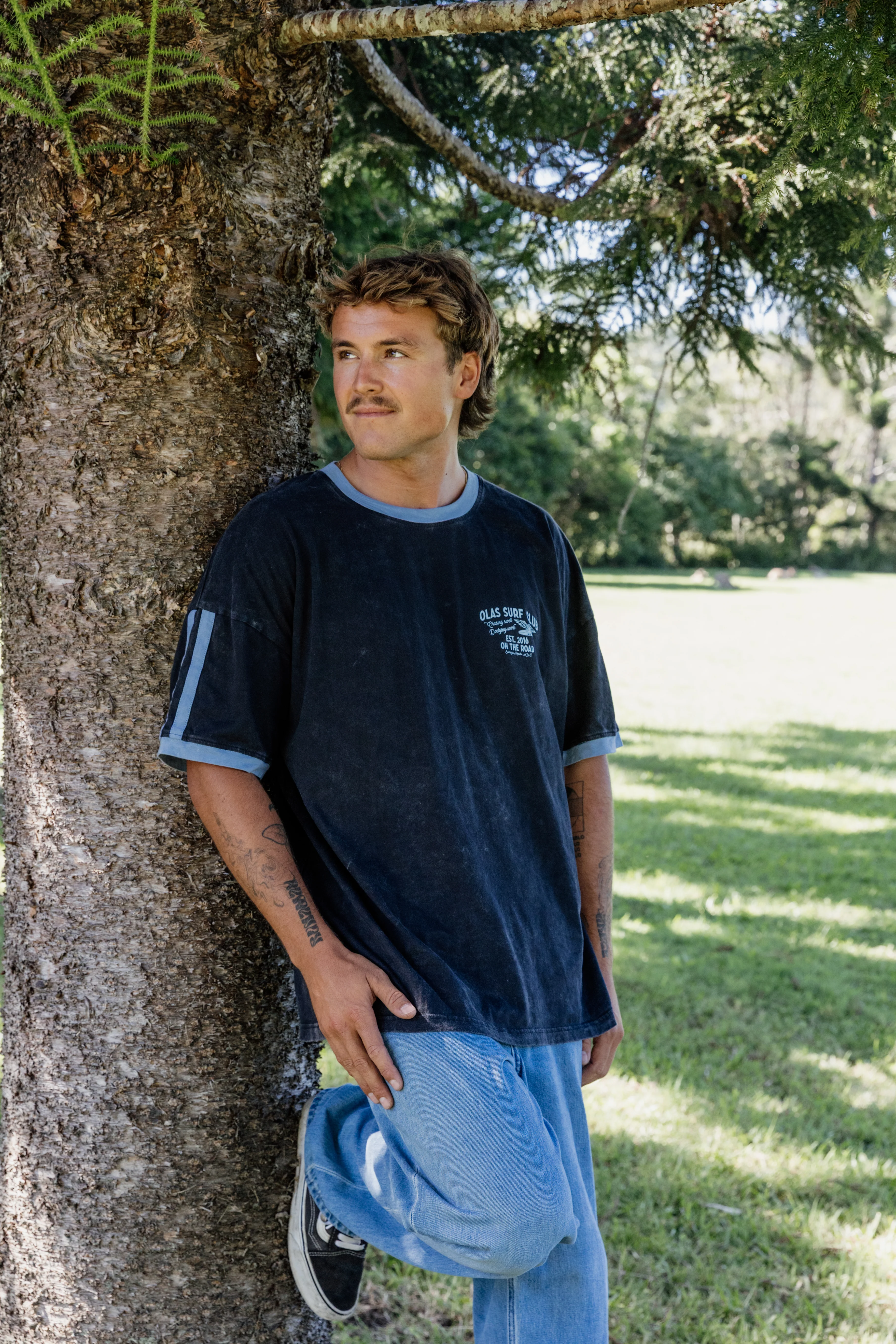 SURF CLUB BOX TEE - Image 4